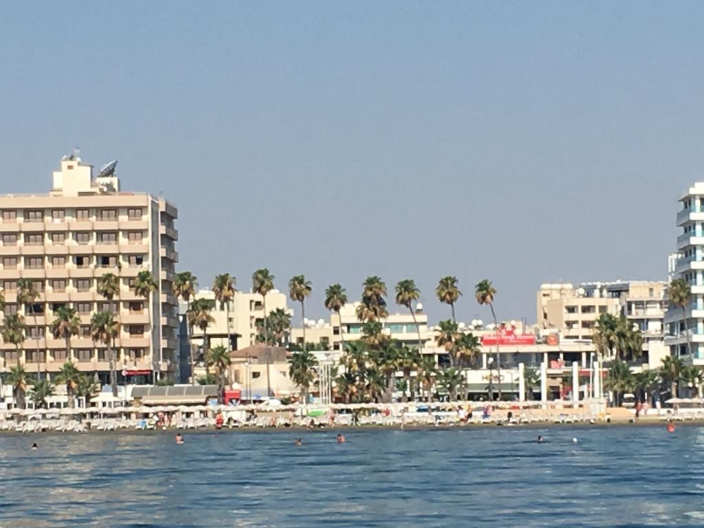 Ithaki Phinikoudes Apartment No. 205 Larnaca Exterior photo